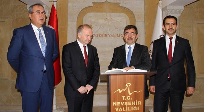 Bakan Güllüce'den operasyonla ilgili açıklama geldi Bakan Güllüce'den operasyonla ilgili açıklama geldi