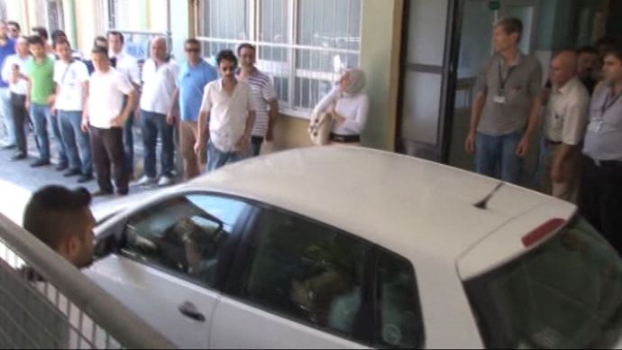 Paralel yapının ikinci dalga operasyonunda şüpheliler hastanede Paralel yapının ikinci dalga operasyonunda şüpheliler hastanede