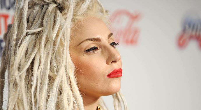 Lady Gaga, 144 kişilik ekibiyle geliyor!