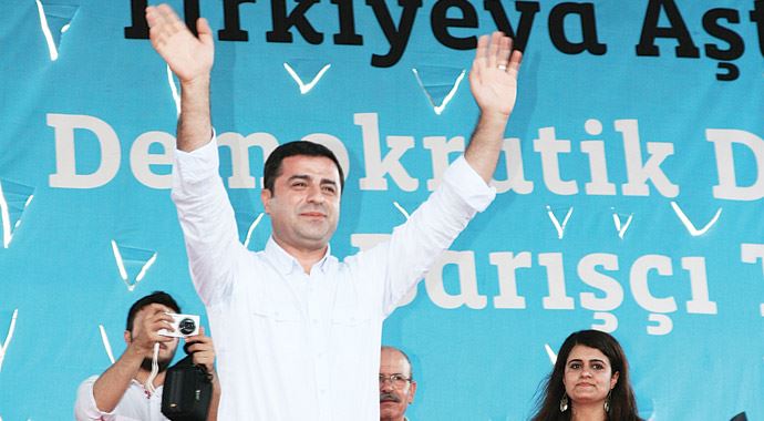 Demirtaş Diyarbakır'da: YSK görevini yapamadı