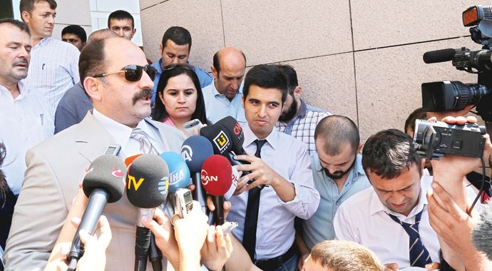 Öz'den Başbakan hakkında suç duyurusu Öz'den Başbakan hakkında suç duyurusu