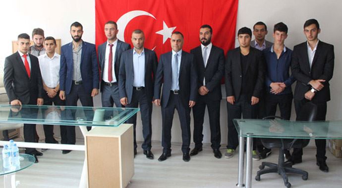 Bağımsız Ülkücülerden Başbakan Erdoğan'a büyük destek Bağımsız Ülkücülerden Başbakan Erdoğan'a büyük destek
