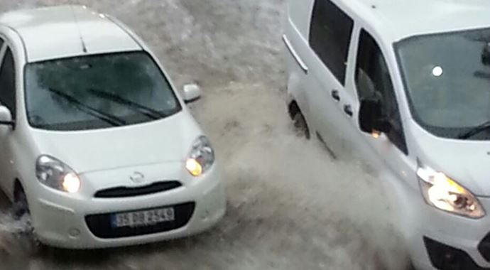 İstanbul'da trafik felç!