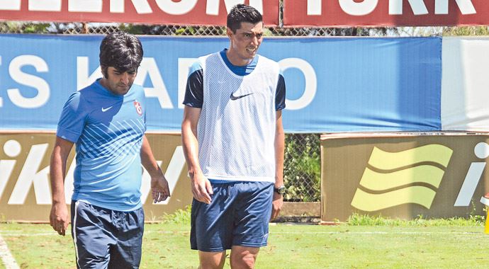 Oscar Cardozo koşamadı!