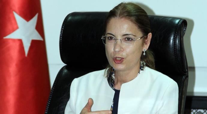 Ayşenur İslam&#039;dan, Sakaryalı gençlere müjde