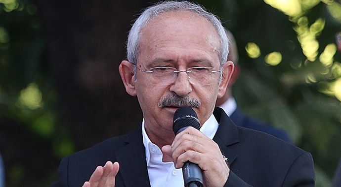 Kılıçdaroğlu: Bizim milliyetçilik anlayışımız bayrak sevgisidir Kılıçdaroğlu: Bizim milliyetçilik anlayışımız bayrak sevgisidir