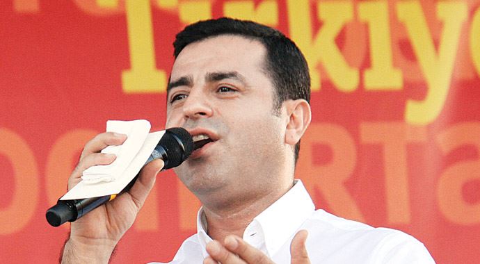 Selahattin Demirtaş: Kimlik düşmanlığı bitmeli Selahattin Demirtaş: Kimlik düşmanlığı bitmeli