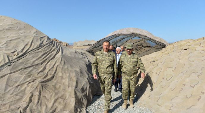 Azeriler Erivan'ı füzeyle tehdit etti Azeriler Erivan'ı füzeyle tehdit etti