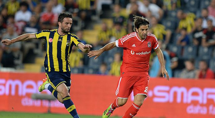Fenerbahçe&#039;ye Gökhan Gönül&#039;den kötü haber!