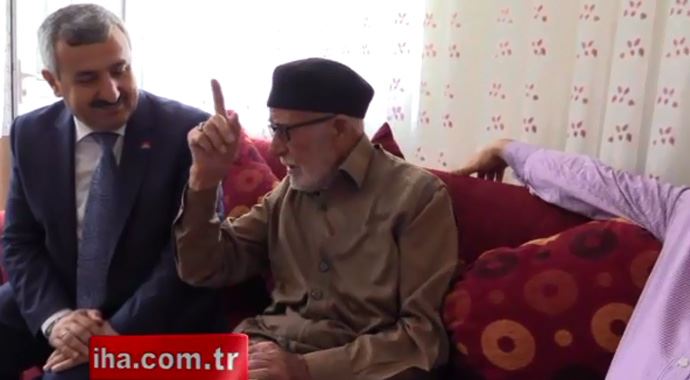 107'lik Bekir dededen Erdoğan'a dua 107'lik Bekir dededen Erdoğan'a dua