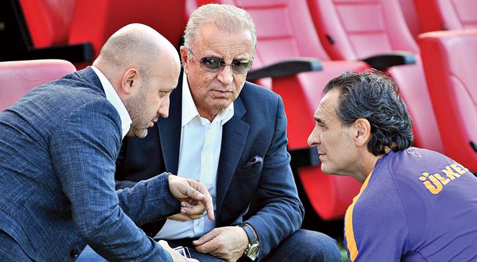 Ünal Aysal'ın karar anı Ünal Aysal'ın karar anı