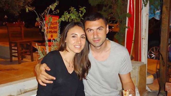 Burak Yılmaz kafaları karıştırdı Burak Yılmaz kafaları karıştırdı