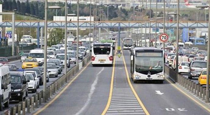 Metrobüs kullananlar bu habere dikkat! Metrobüs kullananlar bu habere dikkat!