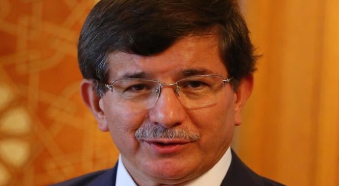 Başbakan Davutoğlu, kurban vekaletini Kızılay&#039;a verdi