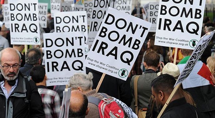 İngiltere&#039;de Irak operasyonuna tepki