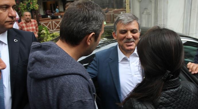 Abdullah Gül, kırgın çifti barıştırdı