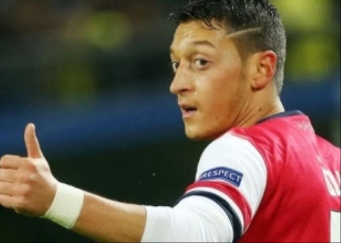Mesut Özil için bomba transfer iddiası!.. Mesut Özil için bomba transfer iddiası!..