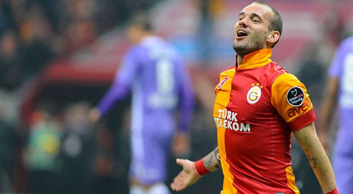 Wesley Sneijder, Sivasspor maçı sonrası fena patladı Wesley Sneijder, Sivasspor maçı sonrası fena patladı