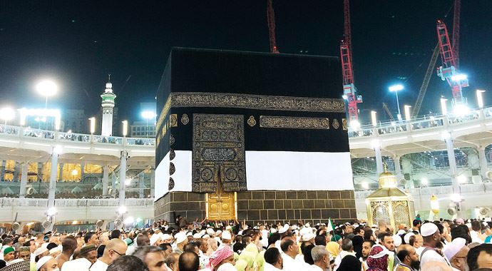 Beytullah'a yüz sürdük Beytullah'a yüz sürdük