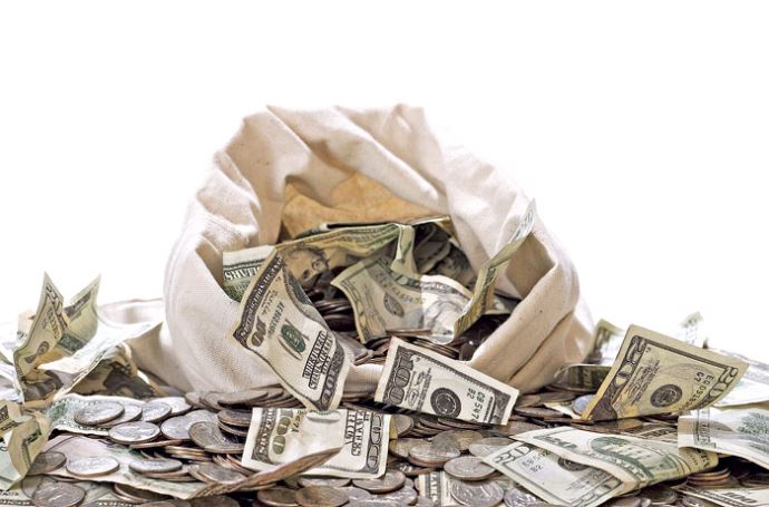 Merkezin müdahalesi yükselen doları dizginledi Merkezin müdahalesi yükselen doları dizginledi