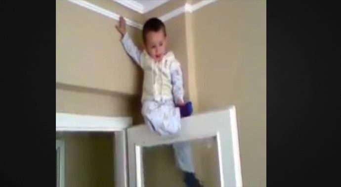 Minik örümcek adam tıklanma rekoru kırıyor! Minik örümcek adam tıklanma rekoru kırıyor!