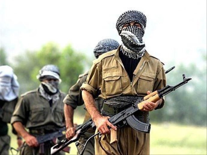 Şırnak&#039;ta 3&#039;ü çocuk 7 PKK&#039;lı teslim oldu