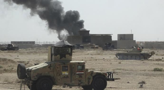 Ramadi'de 82 IŞİD mensubu öldürüldü Ramadi'de 82 IŞİD mensubu öldürüldü