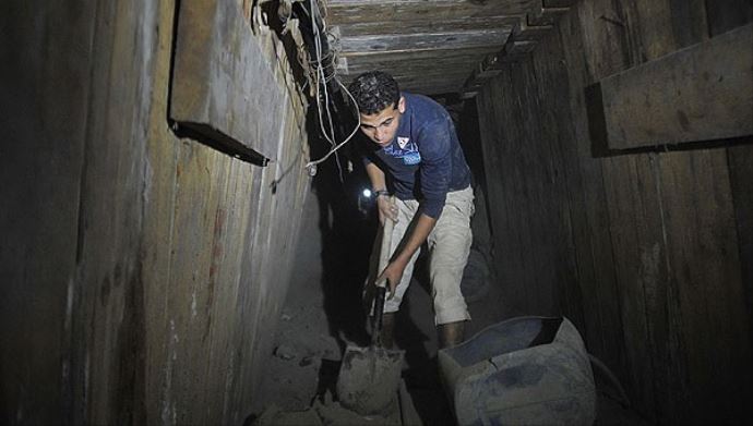Mısır, Gazze sınırında 18 tüneli yıktı! Mısır, Gazze sınırında 18 tüneli yıktı!