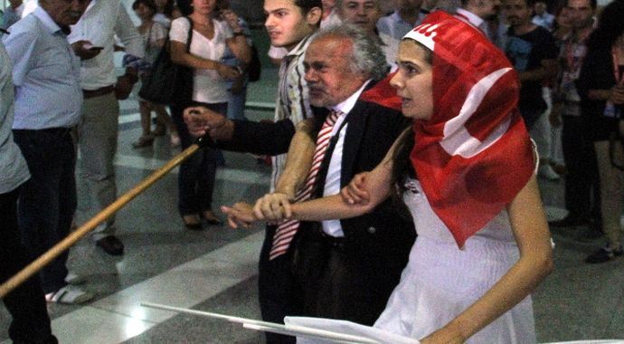 CHP kurultayında ''engelli'' gerginliği