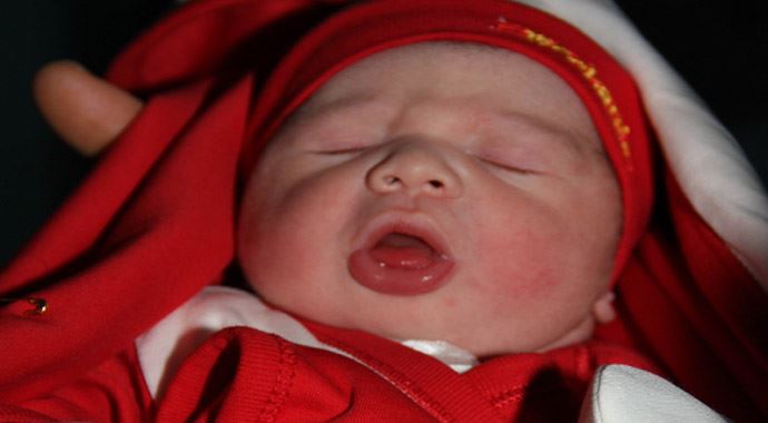 Gaziantep, Kahramanmaraş ve Şanlıurfa&#039;da yeni yılın ilk bebekleri