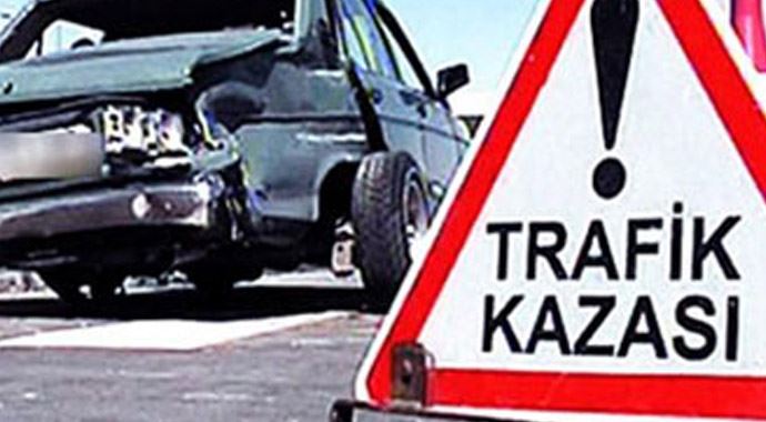 2015'in ilk trafik kazasında 6 kişi yaralandı 2015'in ilk trafik kazasında 6 kişi yaralandı