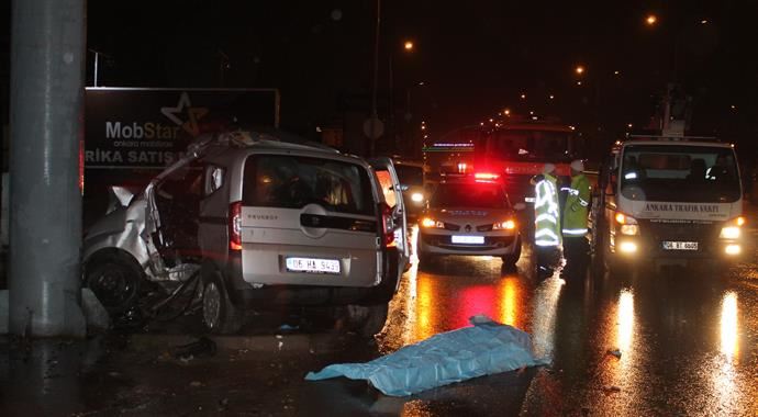 Ankara'da trafik kazası: 1 ölü, 7 yaralı Ankara'da trafik kazası: 1 ölü, 7 yaralı