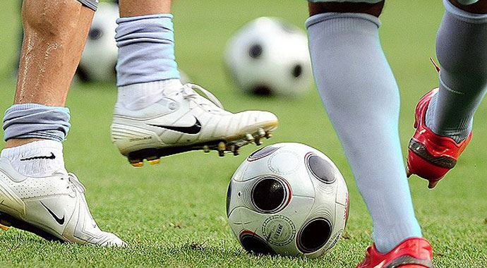 Yanlış sözleşmelerin Türk futboluna zararı 75 milyon avro