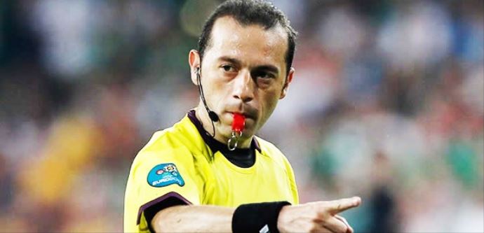 Cüneyt Çakır Galatasaray'a şanslı geliyor Cüneyt Çakır Galatasaray'a şanslı geliyor