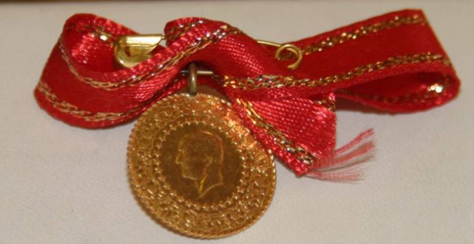 Altında 16 yıldır böylesi görülmedi! Altında 16 yıldır böylesi görülmedi!