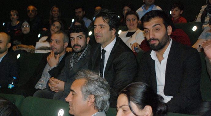 Mahsun Kırmızıgül filminin galasını yaptı