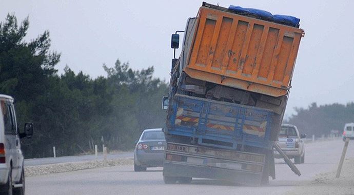 Denetimlerde araçlara ceza yağdı Denetimlerde araçlara ceza yağdı