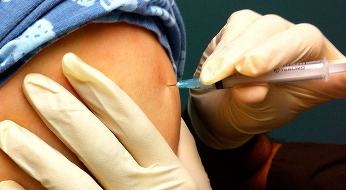 Kamboçya'da HIV bulaşan kişilerin sayısı 212'ye çıktı Kamboçya'da HIV bulaşan kişilerin sayısı 212'ye çıktı