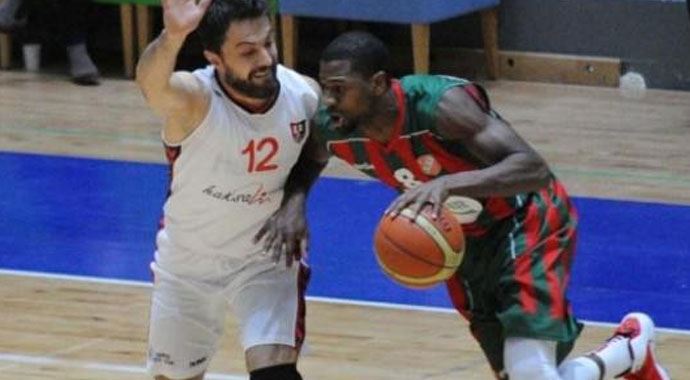 Karşıyaka, Uşak Sportif engelini aştı