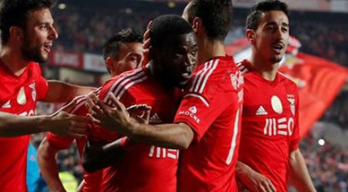 Benfica farka koştu