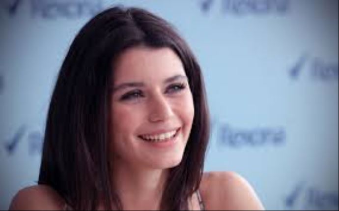 Beren Saat&#039;in dizisi yeniden ekranlara gelecek