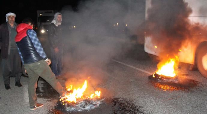 Diyarbakır'da olaylar çıktı, polis müdahale etti Diyarbakır'da olaylar çıktı, polis müdahale etti