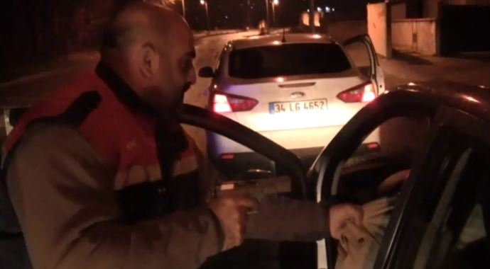 Jandarmadan İstanbul'da nefes kesen operasyon Jandarmadan İstanbul'da nefes kesen operasyon