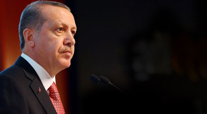 'Cumhurbaşkanı Erdoğan kendi modasını oluşturuyor' 'Cumhurbaşkanı Erdoğan kendi modasını oluşturuyor'