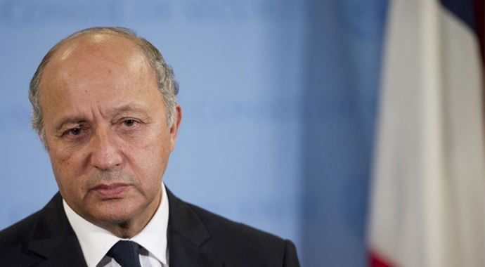 'Teröristlerin dini İslam değil barbarlıktır!' 'Teröristlerin dini İslam değil barbarlıktır!'