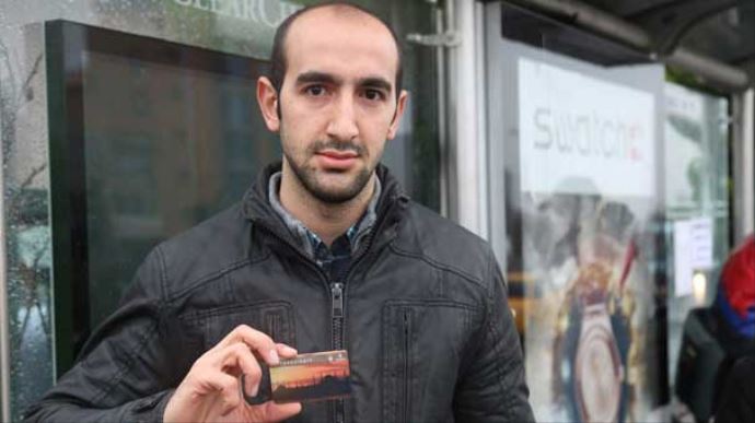 Kardeşinin akbilini kullanan adam pişman olduktan sonra bunu yaptı! Kardeşinin akbilini kullanan adam pişman olduktan sonra bunu yaptı!