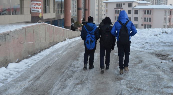 İşte yarın okulların tatil olduğu o iller (12 Ocak 2015) İşte yarın okulların tatil olduğu o iller (12 Ocak 2015)