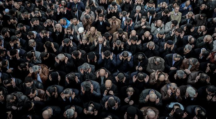 Ünlü kabadayı kardeşinin katillerini bulmak için ekip kurdu Ünlü kabadayı kardeşinin katillerini bulmak için ekip kurdu