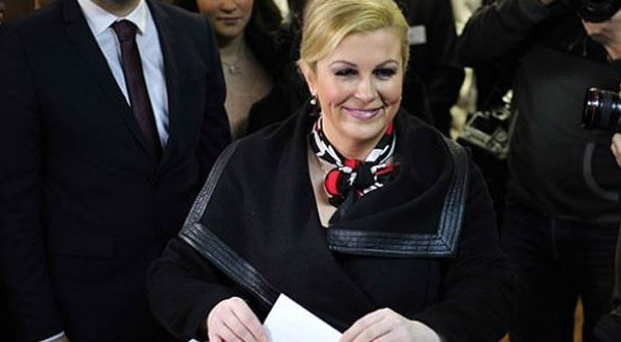 Hırvatistan cumhurbaşkanını seçti Hırvatistan cumhurbaşkanını seçti