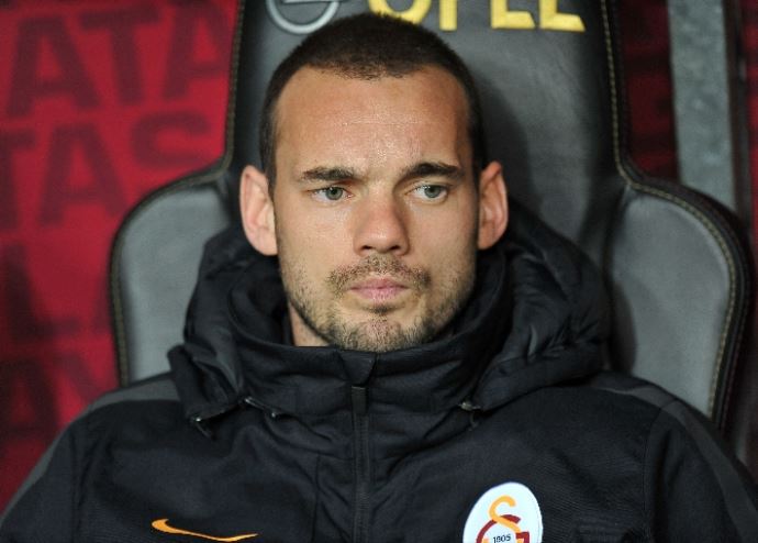 Ali Dürüst&#039;ten Sneijder açıklaması,&#039;Kendisi kalmak...&#039;